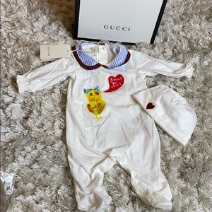 Gucci White Bodysuit with Blue Collar and Yellow Chick